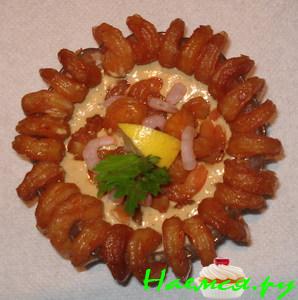 Креветки с сырным соусом к ужину под сухое винцо