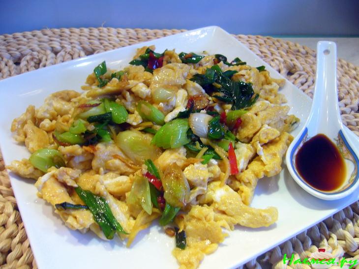 Вок-яичница (яичница в азиатском стиле) Вок-яичница (яичница в азиатском стиле)