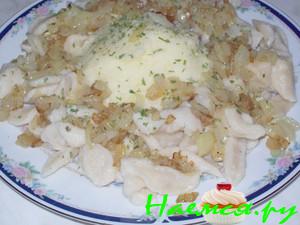 Галушки с салом и луком Галушки с салом и луком