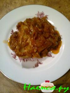 Курочка в томатной пасте с чесноком