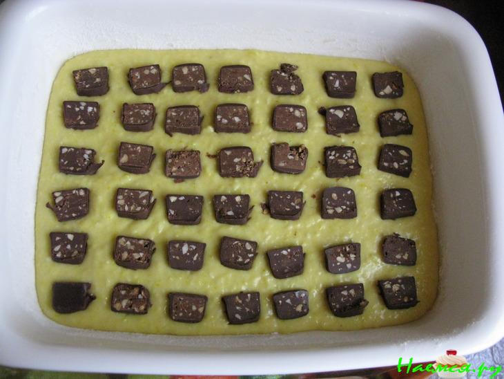 Кекс-пирог с кокосом и кусочками шоколада