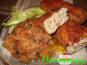 Зразы из фарша с баклажанной закуской