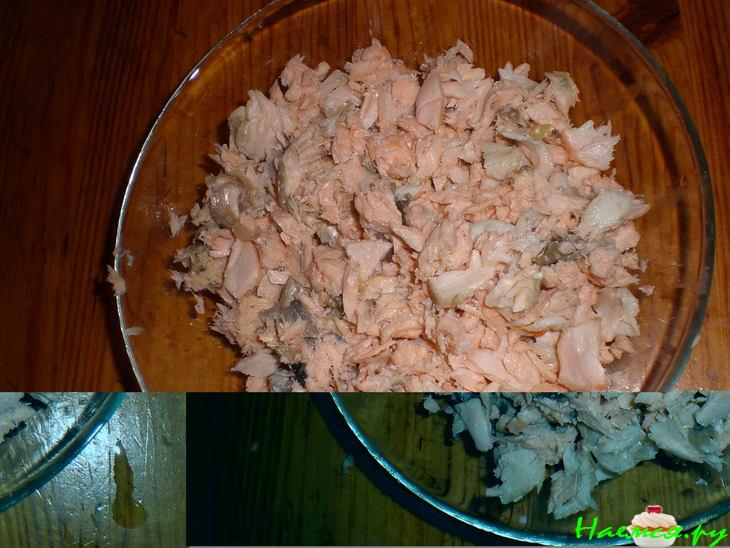 Сырный суп с красной рыбой, заодно солим рыбку