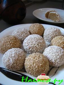 Молочные бурфи (быстро приготавливаемые)