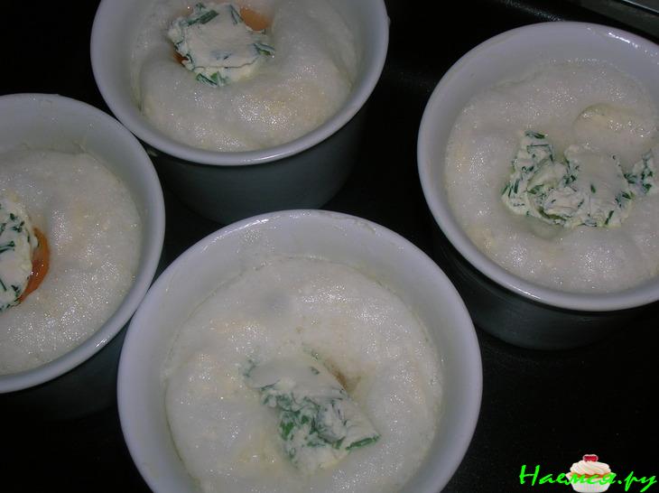 Запеченные яйца с беконом-карри Запеченные яйца с беконом-карри