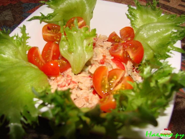 Салат с тунцом в собственном соку