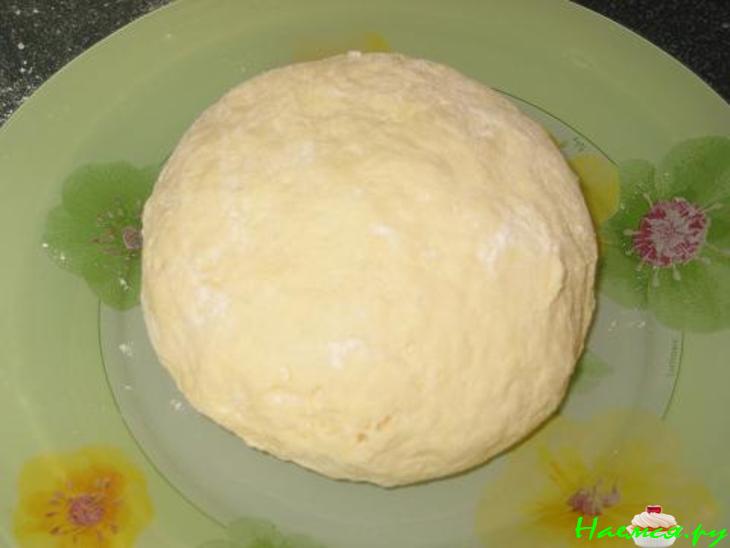 Пирог с красной рыбой и рисом