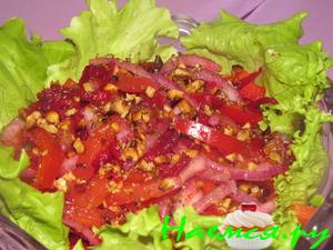 Салат в багряных тонах