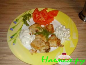 Филе куриной грудки запечённое с соусом