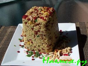 Праздничный рис с орехами и барбарисом