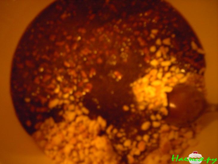 Сладкая колбаса с орехами и сгущенкой Сладкая колбаса с орехами и сгущенкой