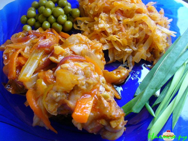 Свиные "лапки" с овощами Свиные "лапки" с овощами