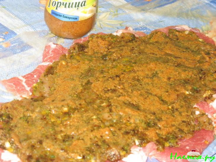 "Рулет из мяса с мясом"
