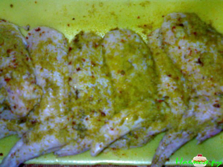 Ароматные крылышки с тмином