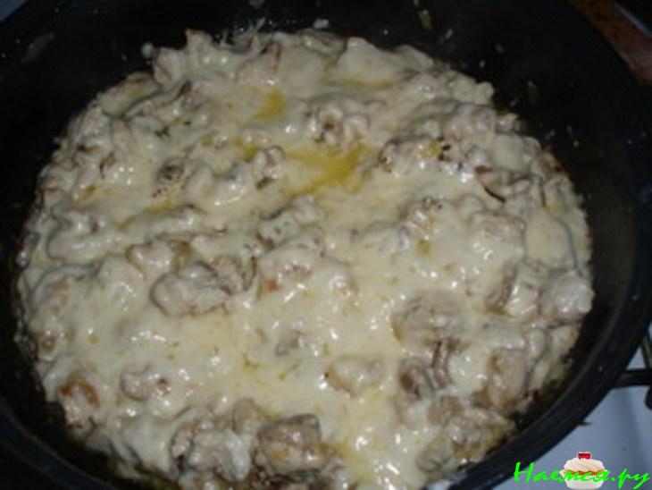 Жульен с грибами и курицей