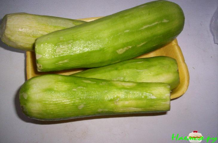 Закуска с тушеным кабачком