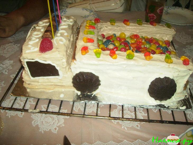 Торт "Грузовичок" Торт "Грузовичок"