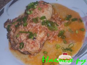 Чихиртма из курицы,с помидорами и яйцами