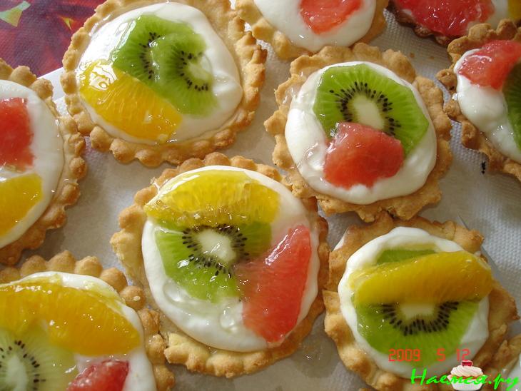Пирожные песочные с фруктами Пирожные песочные с фруктами
