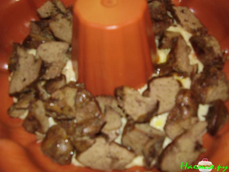 Пирог с куриной печенкой Пирог с куриной печенкой