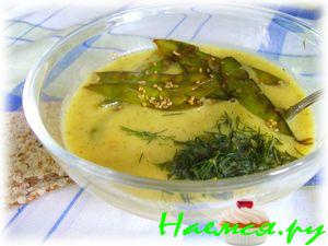 Суп-пюре из цуккини с молодым сахарным горошком Суп-пюре из цуккини с молодым сахарным горошком