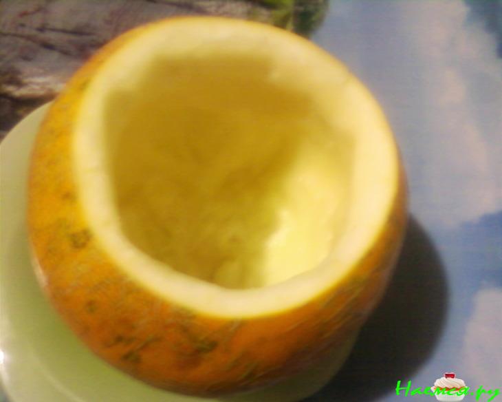 Куриные бёдра в дыне Куриные бёдра в дыне