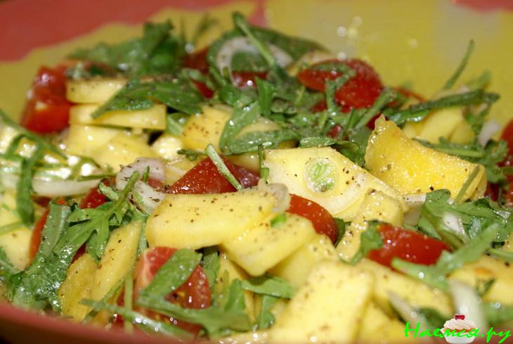 Салат из манго и помидоров