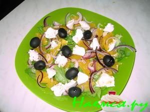 Греческий салат с апельсинами