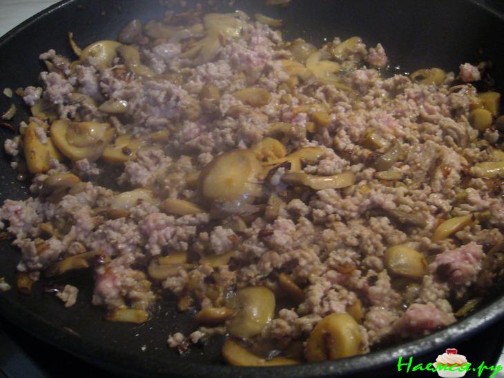 Сырный суп-крем с луком пореем Сырный суп-крем с луком пореем