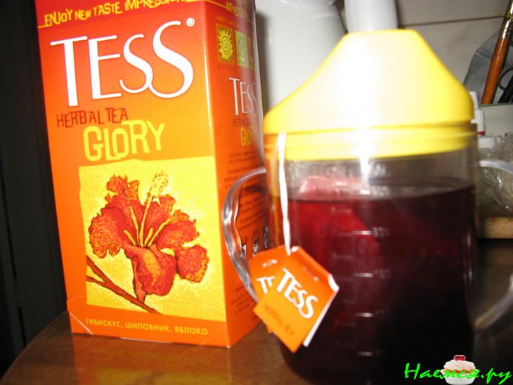 Пирог 'Кризис нам по зубам' с орехами и кремом