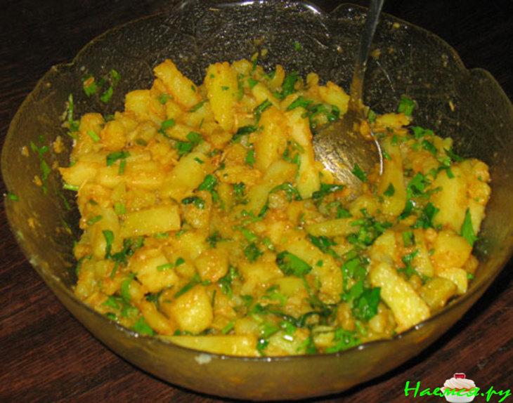 Салат картофельный пикантный