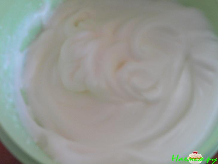 Творожный пирог (с малиной и манкой)