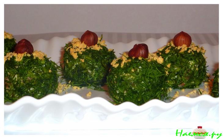 Закуска сырная "Зелёные шарики" Закуска сырная "Зелёные шарики"