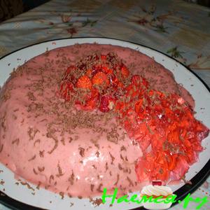 Торт " Клубничный вулкан"