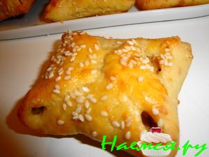 Конвертики из сырного теста