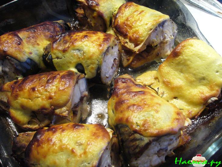 Скумбрия, запеченная с розмарином