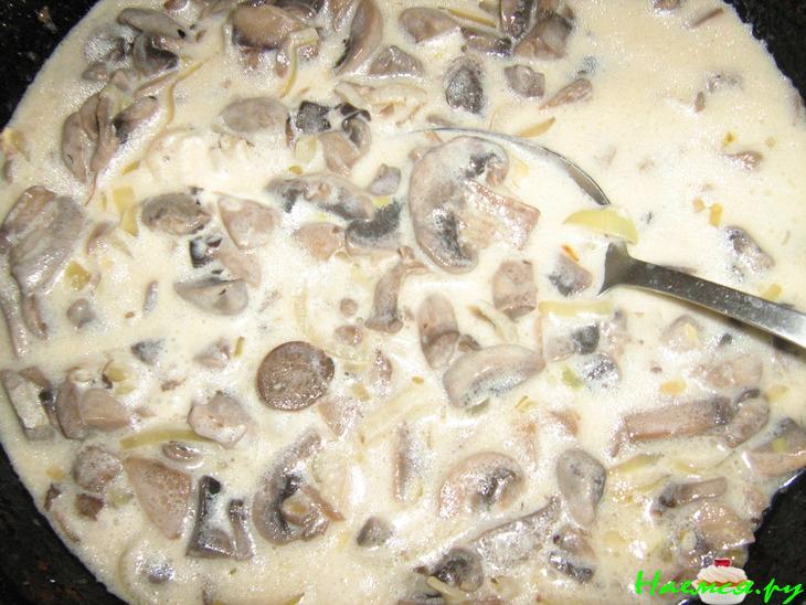 Грибной соус с плавленным сырком Грибной соус с плавленным сырком