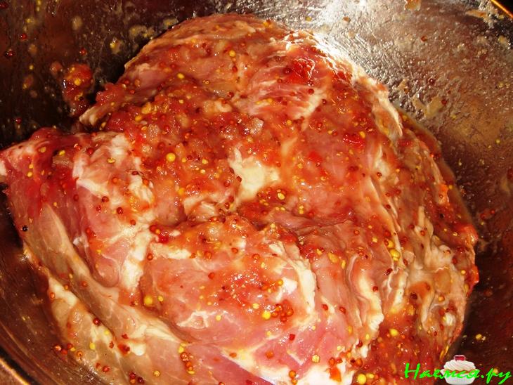 Шея в яблоках