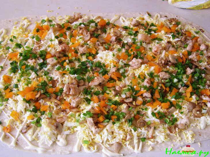 Рулет закусочный со сложной начинкой