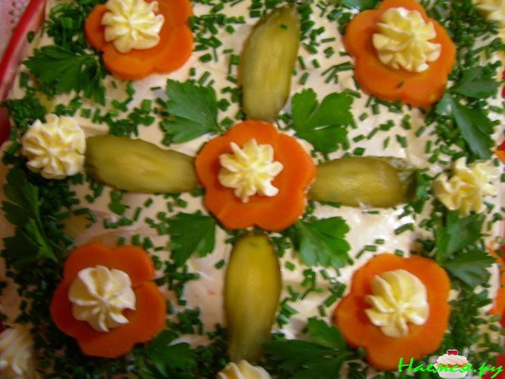 Салат-торт "Пластиночки"