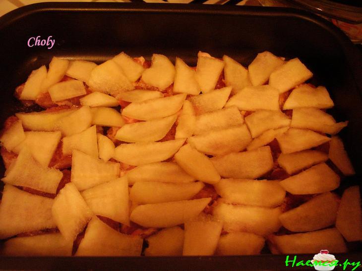 Свинья под грушей