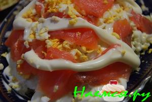 Салат из семги с картофелем и яйцами