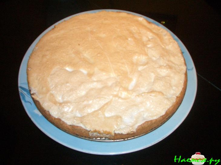 Шарлотка в белковой глазури Шарлотка в белковой глазури