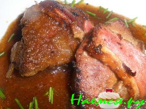 Куриная печенка в утиной грудке и с соусом Марсала