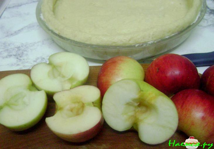 Яблочный пирог заливной