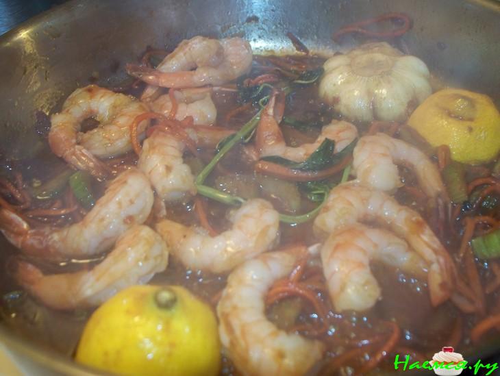 Креветки жареные пикантные