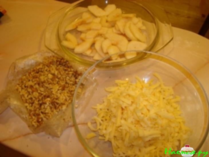 Пирог с грушей и сыром