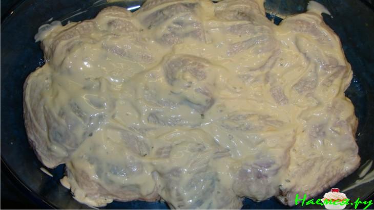 Куриные крылышки фаршированные шампиньонами с луком пореем