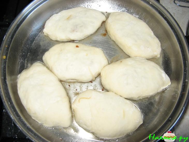 Пирожки с капусткой жареные