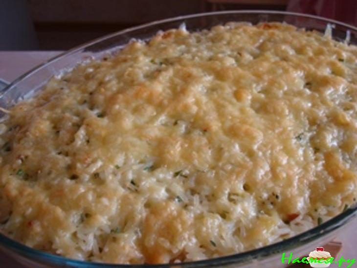 Запеканка с рыбой, кальмарами, овощами и рисом